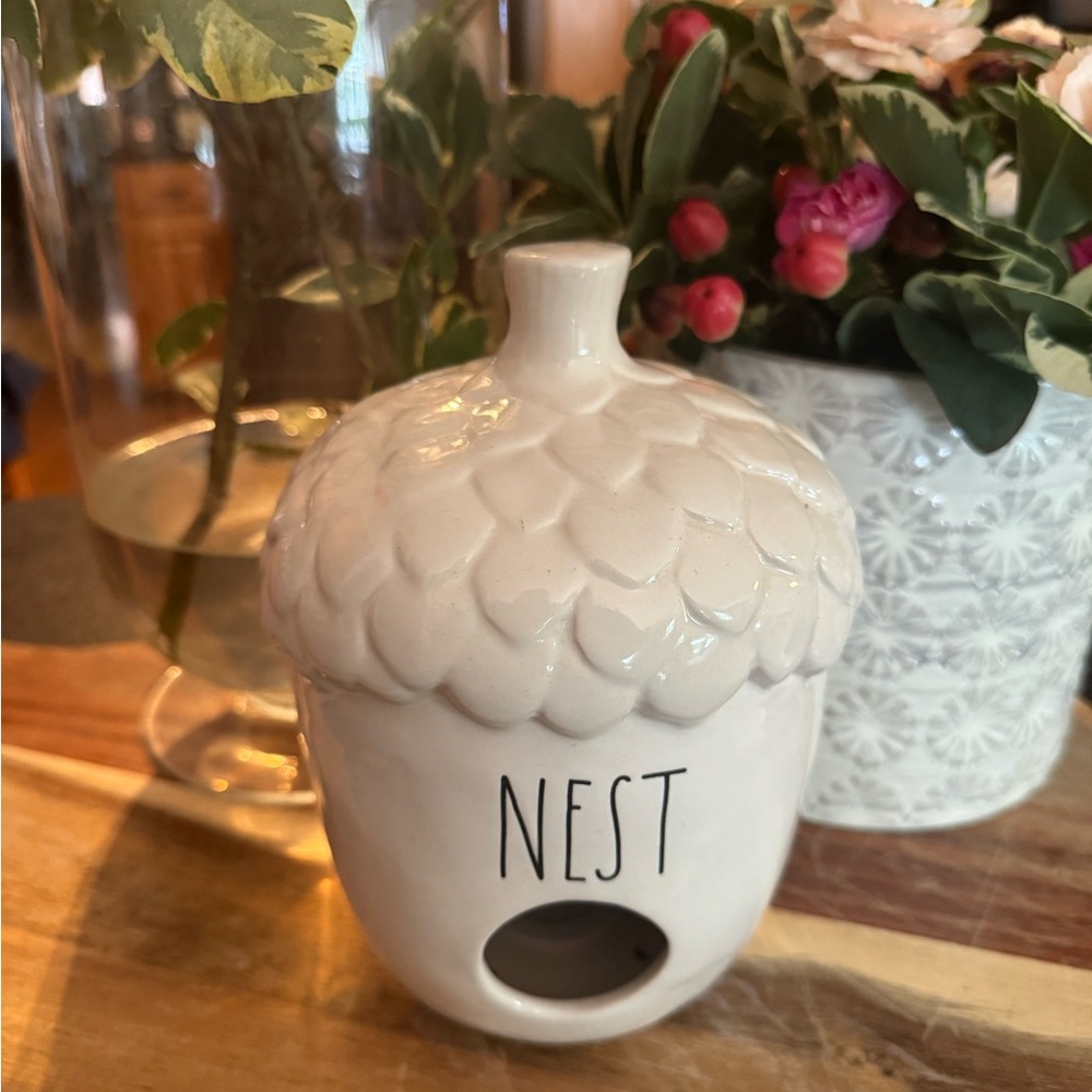 White Rae Dunn Ceramic Acorn-Shaped Nest Decor